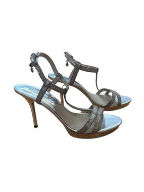 Michael Kors Yvonne Platform T Strap Heeled Sandals Size 9